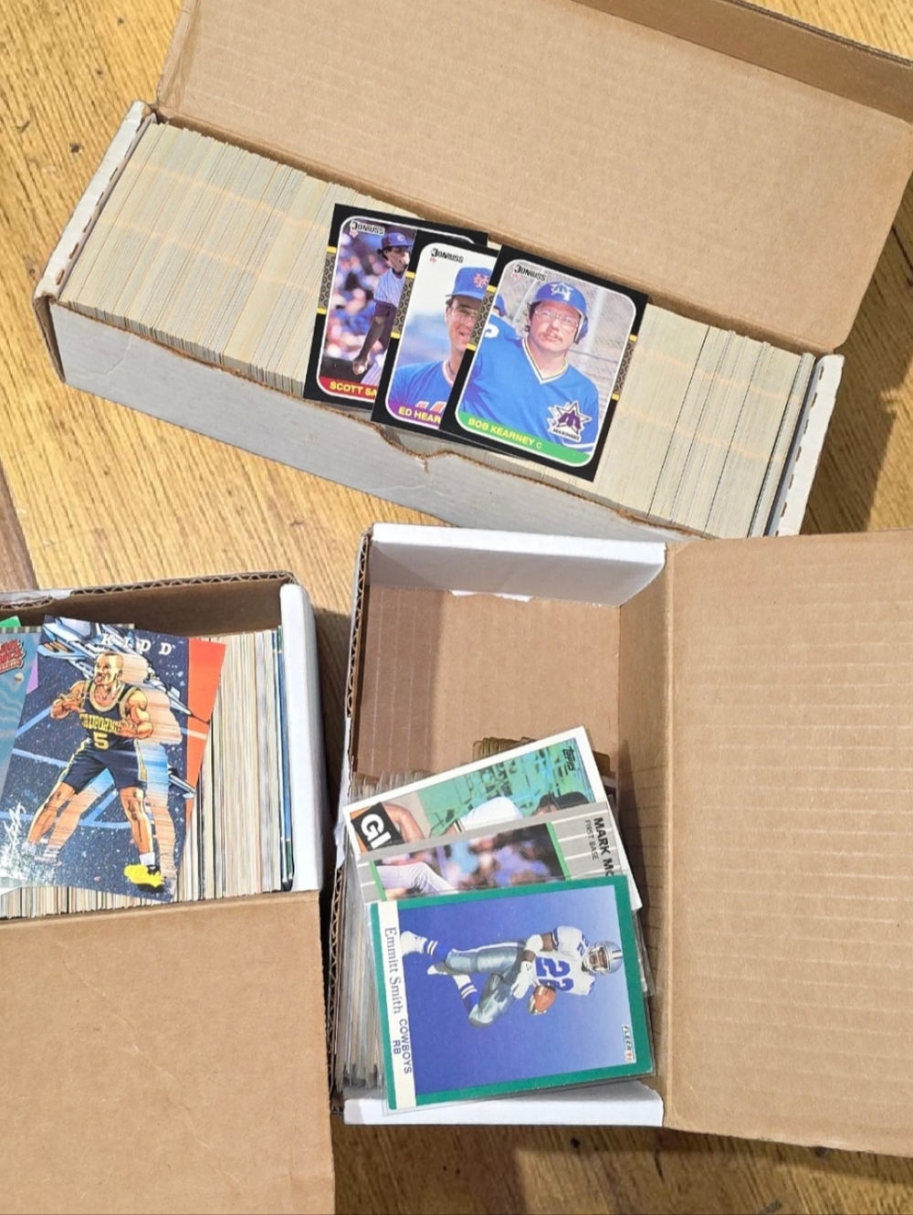 Vintage Sports Trading Cards Bulk - Assorted Baseball, Basketball, & Football - Picture 4 of 4